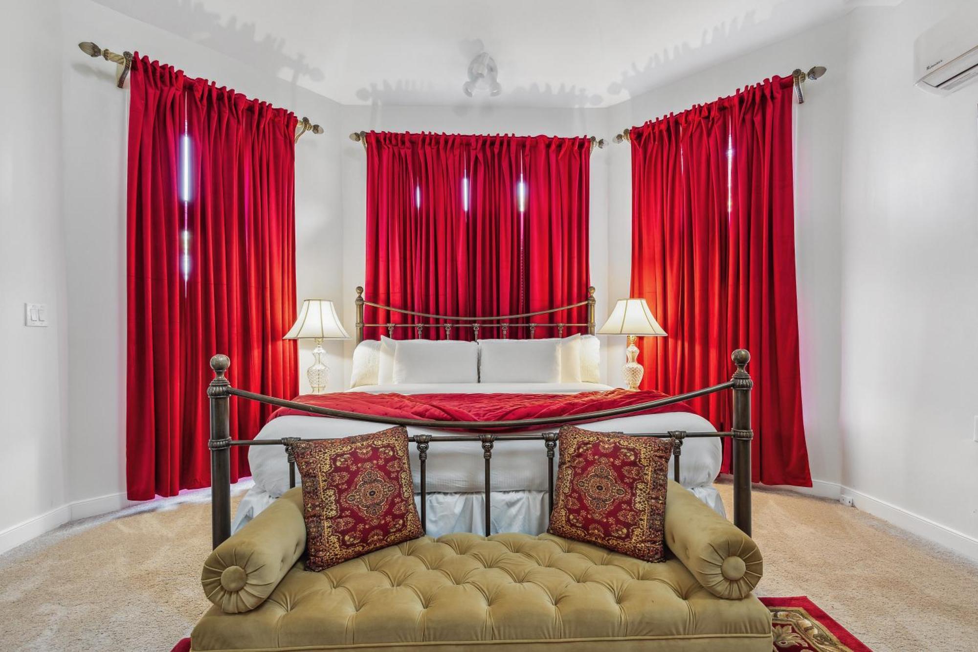 The Columbia Inn At Peralynna Экстерьер фото