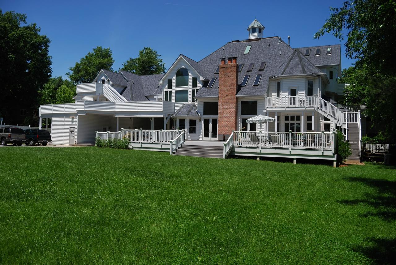 The Columbia Inn At Peralynna Экстерьер фото